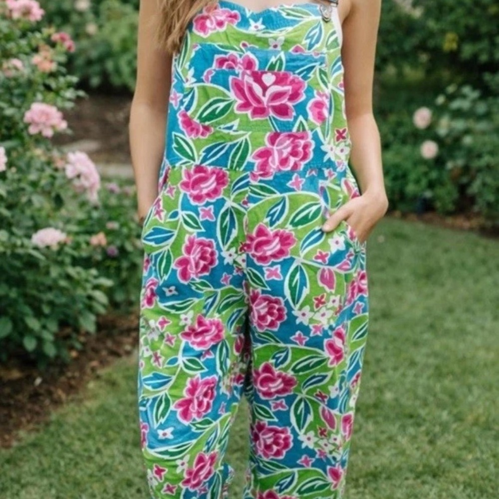 Agapo Vintage Floral Cropped Overalls Women’s size Small Bib  Cottagecore Granny